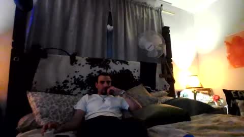 Guero Cash online show from 12-30-24, 09:16