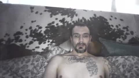 Guero Cash online show from 01-13-25, 05:44