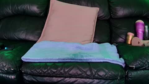 Snapshot of superduty5speed chatting on 12-30-24, 09:29 Thomas online show from 12-30-24, 09:29