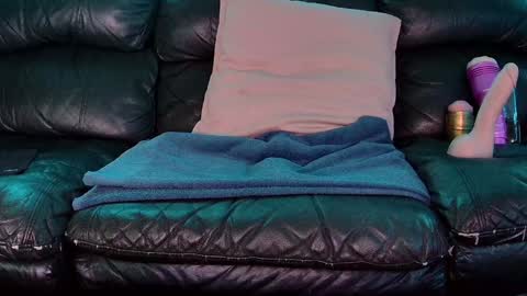 Snapshot of superduty5speed chatting on 12-31-24, 06:24 Thomas online show from 12-31-24, 06:24