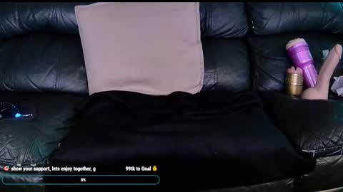 Snapshot of superduty5speed chatting on 02-18-25, 03:21 Thomas online show from 02-18-25, 03:21