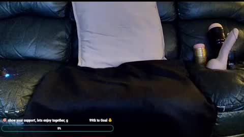 Snapshot of superduty5speed chatting on 02-22-25, 05:34 Thomas online show from 02-22-25, 05:34