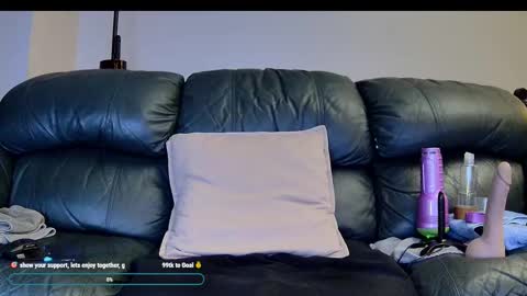 Thomas online show from 11-29-25, 04:04