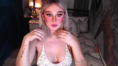 CARMINA online show from 02-25-26, 12:42