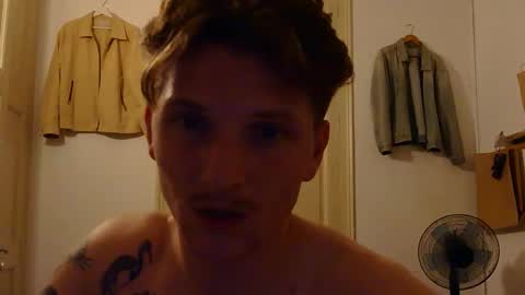 Snapshot of superhardxxxx chatting on 10-22-25, 09:14 Ctrl My Body online show from 10-22-25, 09:14