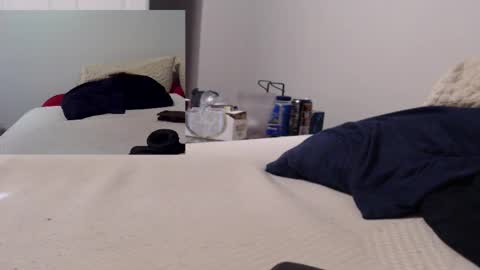 Snapshot of superluckyginger chatting on 11-17-25, 07:52 superluckyginger online show from 11-17-25, 07:52