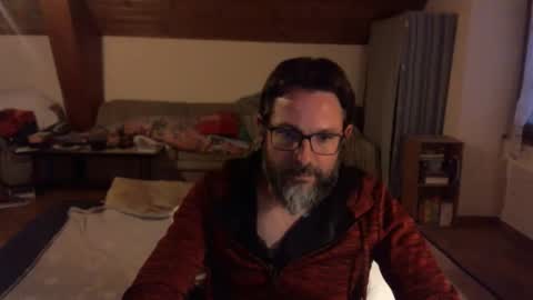 Snapshot of supersquirrel81 chatting on 10-09-25, 05:11 supersquirrel81 online show from 10-09-25, 05:11