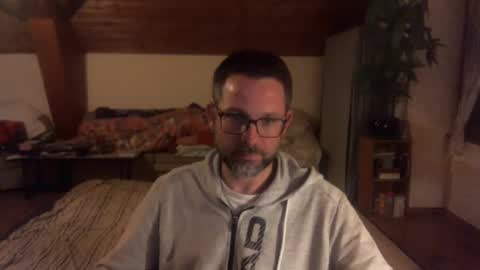 supersquirrel81 online show from 12-20-25, 04:36