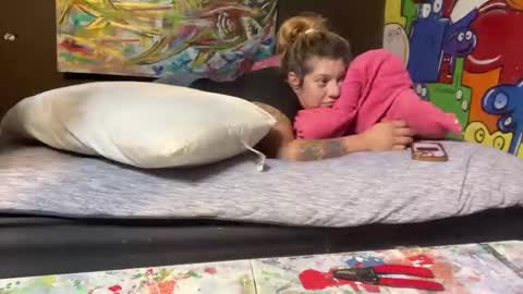 Snapshot of supremelifers chatting on 09-15-25, 08:25 Stony online show from 09-15-25, 08:25