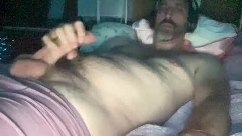 SurfGuy82 online show from 09-10-25, 04:23