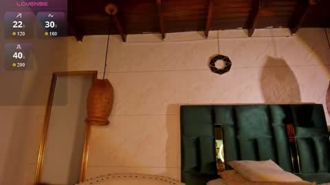 Snapshot of susana_williamss chatting on 11-22-25, 08:30 Susana W online show from 11-22-25, 08:30