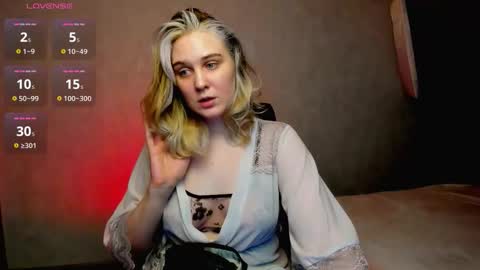 Snapshot of susanbev chatting on 02-25-26, 09:19 susanbev online show from 02-25-26, 09:19