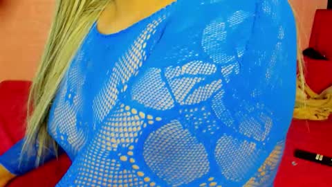 Snapshot of sussan__dirty chatting on 10-12-25, 10:09 Sussan online show from 10-12-25, 10:09