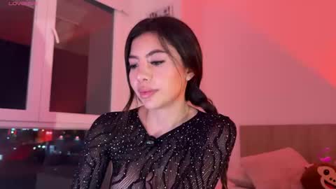 Snapshot of sussanf_ chatting on 07-23-26, 01:58 Susy online show from 07-23-26, 01:58