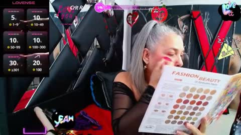 Snapshot of sussy_perez_ chatting on 03-05-25, 04:02 Sussy online show from 03-05-25, 04:02