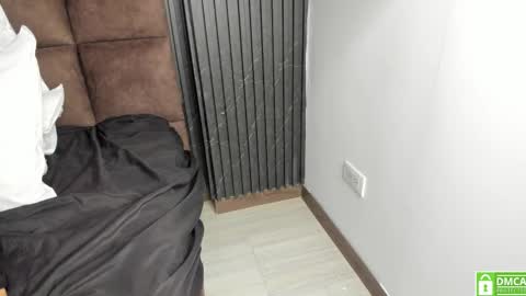 sussy_vixen online show from 10-18-25, 09:32