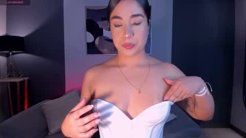 Snapshot of sussybell_ chatting on 10-03-25, 08:28 Sussy Bell online show from 10-03-25, 08:28