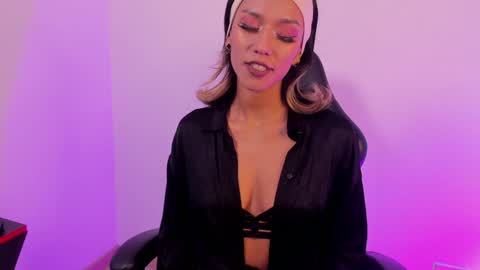 Sussy online show from 12-30-24, 04:19