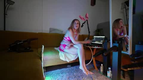 suzannexxxxxx online show from 02-04-26, 10:26