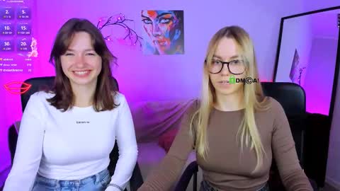 suzi_love online show from 10-10-25, 07:24