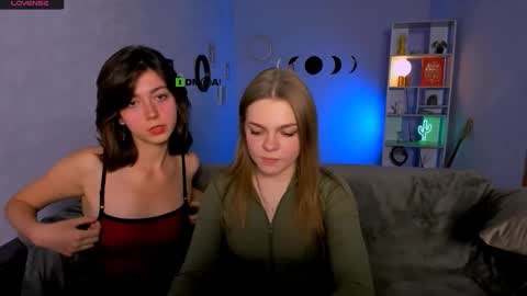suzi_love online show from 10-16-25, 07:37