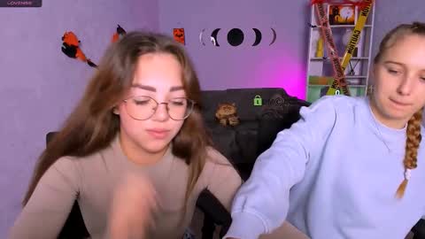 suzi_love online show from 10-20-25, 12:16