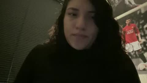 Snapshot of suzyishellawet chatting on 02-17-26, 07:38 Suzy online show from 02-17-26, 07:38