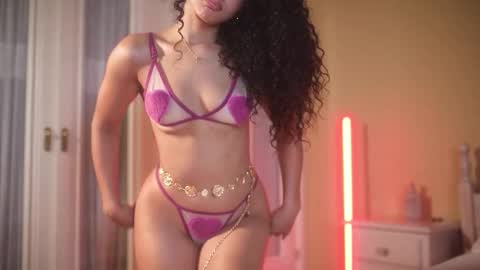 suzysuza online show from 09-22-25, 03:14