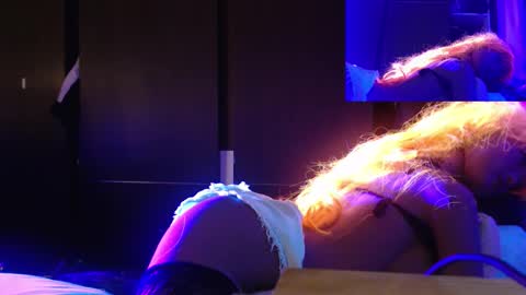 Snapshot of sweat_as_candy chatting on 11-07-25, 08:14 Johnny Cum Lover online show from 11-07-25, 08:14