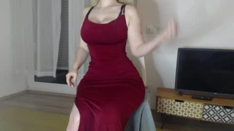 sweat_mia online show from 12-04-24, 05:11