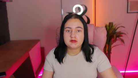 Snapshot of sweat_zlata chatting on 02-25-26, 07:07 Sweat Zlata online show from 02-25-26, 07:07