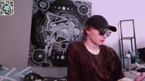 sweaties3 online show from 10-15-25, 09:20