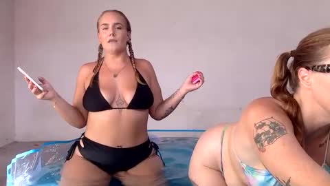 Snapshot of swedish_candii chatting on 01-06-25, 09:43 Swedish Candii online show from 01-06-25, 09:43