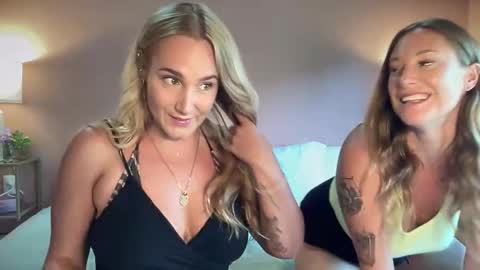 Snapshot of swedish_candii chatting on 11-14-25, 09:24 Swedish Candii online show from 11-14-25, 09:24