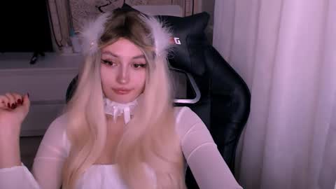 Kate online show from 11-10-25, 02:10