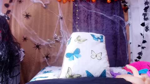 Debora  online show from 10-15-25, 11:54