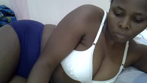 Snapshot of sweet_0012 chatting on 08-06-26, 11:45 Cecee online show from 08-06-26, 11:45