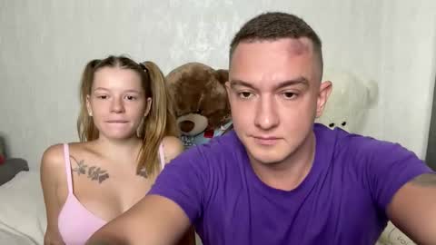 Snapshot of sweet__bunnies chatting on 10-02-25, 07:04 Mia and Robert online show from 10-02-25, 07:04