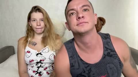 Snapshot of sweet__bunnies chatting on 10-10-25, 06:45 Mia and Robert online show from 10-10-25, 06:45