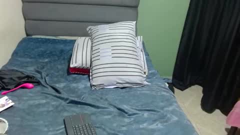 Snapshot of sweet__nikol chatting on 02-07-25, 10:20 Nikol online show from 02-07-25, 10:20