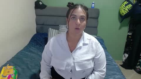 Snapshot of sweet__nikol chatting on 02-12-25, 10:48 Nikol online show from 02-12-25, 10:48