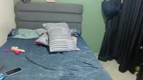 Snapshot of sweet__nikol chatting on 02-26-25, 05:28 Nikol online show from 02-26-25, 05:28