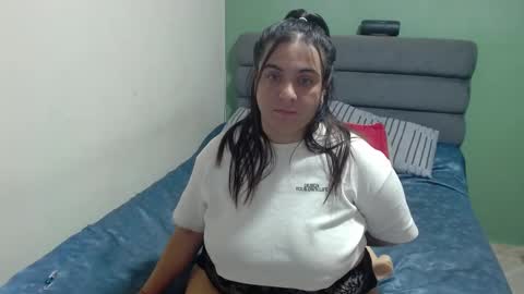 Snapshot of sweet__nikol chatting on 03-11-25, 12:39 Nikol online show from 03-11-25, 12:39