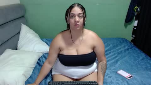 Snapshot of sweet__nikol chatting on 09-27-25, 02:44 Nikol online show from 09-27-25, 02:44