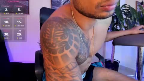 Snapshot of sweet_alessandro1 chatting on 10-22-25, 07:46 alessandre online show from 10-22-25, 07:46