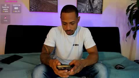 Snapshot of sweet_alessandro1 chatting on 01-12-26, 02:33 alessandre online show from 01-12-26, 02:33