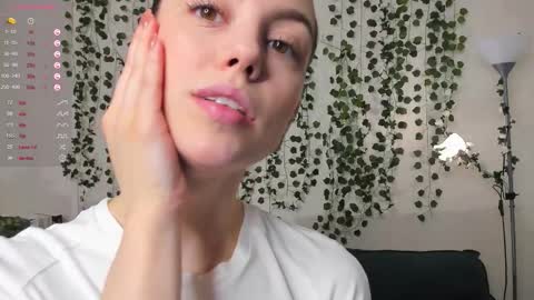 Alice online show from 10-22-25, 07:30