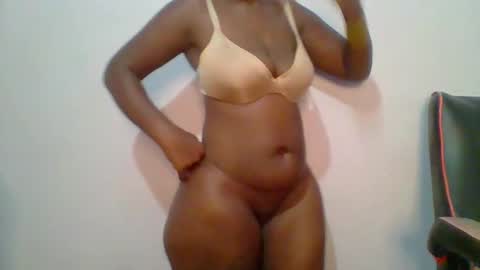 Snapshot of sweet_arianna_ chatting on 02-14-25, 07:54 timaya online show from 02-14-25, 07:54