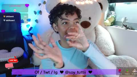 Snapshot of sweet_bluee chatting on 02-19-25, 03:16 Tutti online show from 02-19-25, 03:16