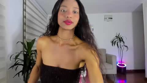 sweet_brunette88 online show from 12-11-24, 12:02